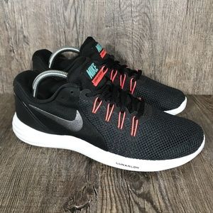 NEW Nike Lunar Apparent Women's Size 9